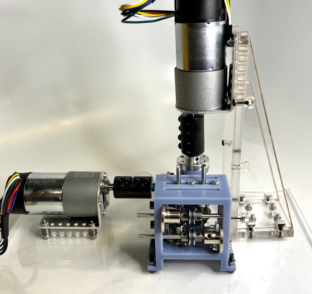 4-DOF steerable catheter robot bending module